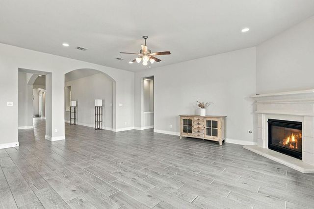 6914 Red Oak Drive, Katy, TX 77493