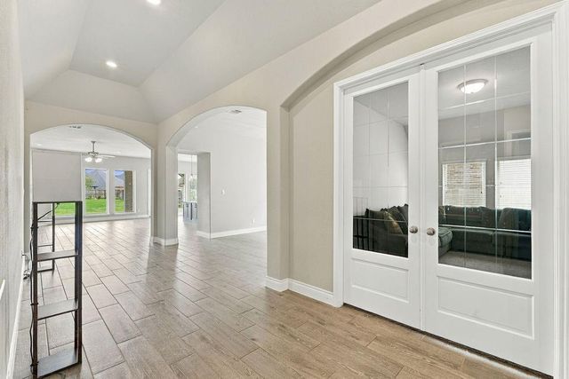6914 Red Oak Drive, Katy, TX 77493