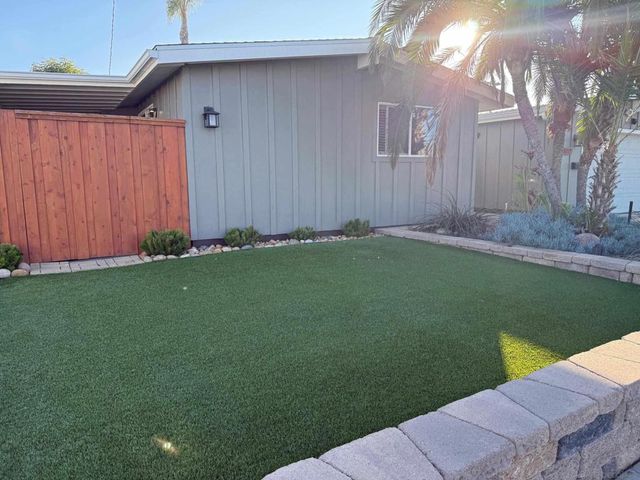 5217 Arlene St A, San Diego, CA 92117