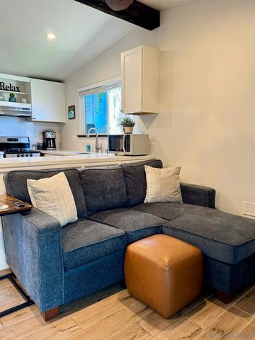 5217 Arlene St A, San Diego, CA 92117