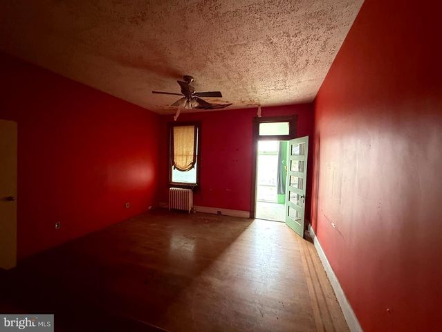 2721 N CALVERT ST, Baltimore, MD 21218