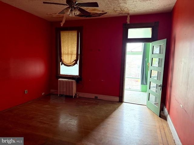 2721 N CALVERT ST, Baltimore, MD 21218
