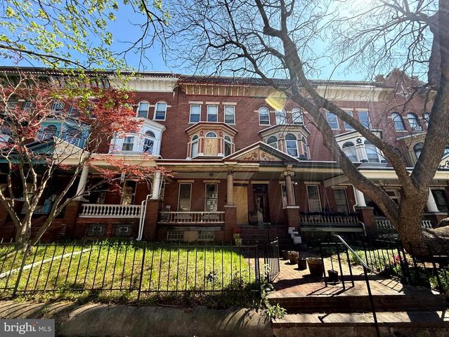 2721 N CALVERT ST, Baltimore, MD 21218