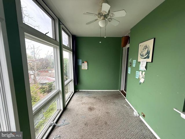 2721 N CALVERT ST, Baltimore, MD 21218