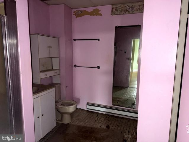 2721 N CALVERT ST, Baltimore, MD 21218