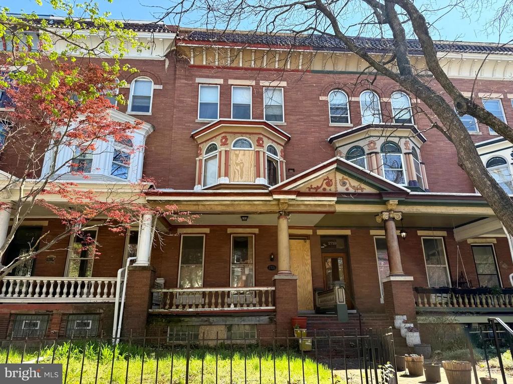 2721 N CALVERT ST, Baltimore, MD 21218