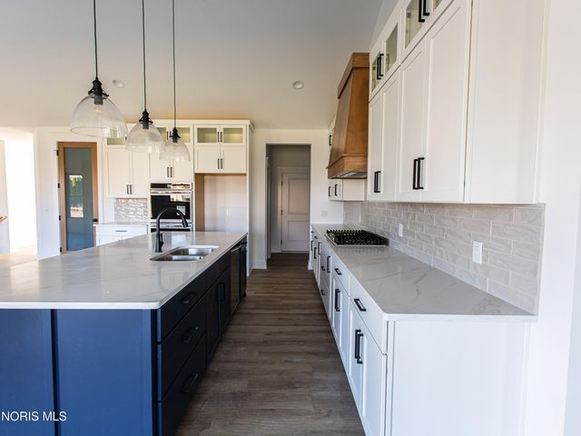 8501 Alyssa Way, Monclova, OH 43542