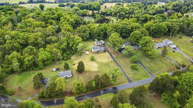 10208 OXFORDSHIRE DR, Nokesville, VA 20181