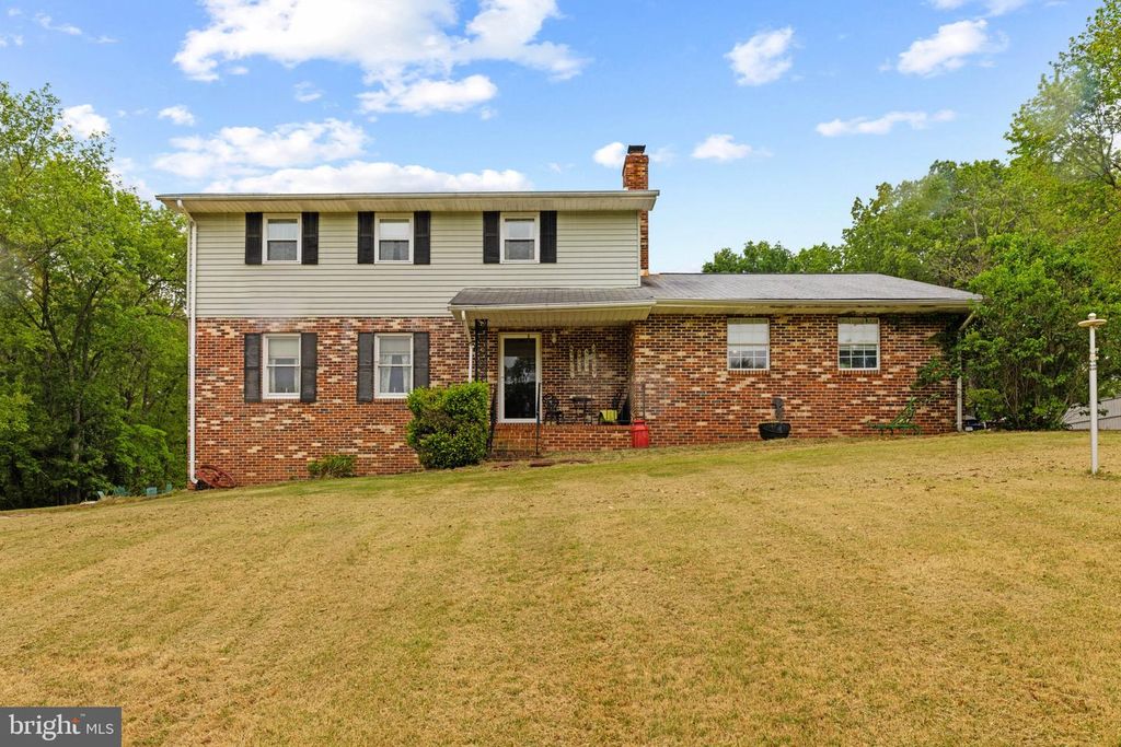 10208 OXFORDSHIRE DR, Nokesville, VA 20181