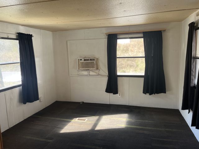 216 Brookhollow Dr, Ashland City, TN 37015