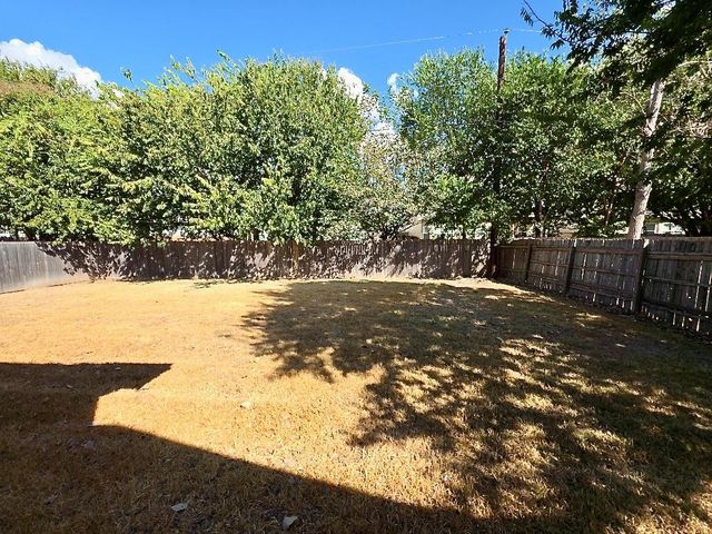 204 Delby ST, Hutto, TX 78634