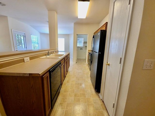 204 Delby ST, Hutto, TX 78634