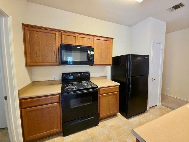 204 Delby ST, Hutto, TX 78634