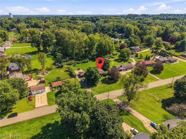 5738 Griffith Avenue NW, North Canton, OH 44720