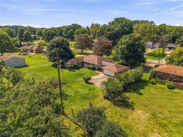 5738 Griffith Avenue NW, North Canton, OH 44720