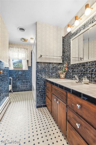 5738 Griffith Avenue NW, North Canton, OH 44720