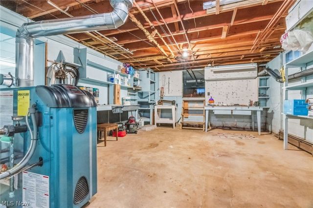 5738 Griffith Avenue NW, North Canton, OH 44720