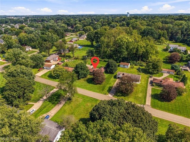 5738 Griffith Avenue NW, North Canton, OH 44720