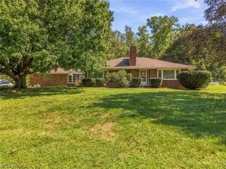 5738 Griffith Avenue NW, North Canton, OH 44720