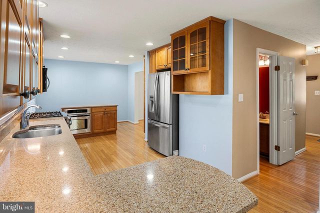 8416 BRADDOCK WAY, Columbia, MD 21046