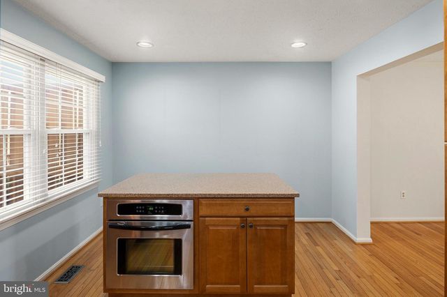 8416 BRADDOCK WAY, Columbia, MD 21046