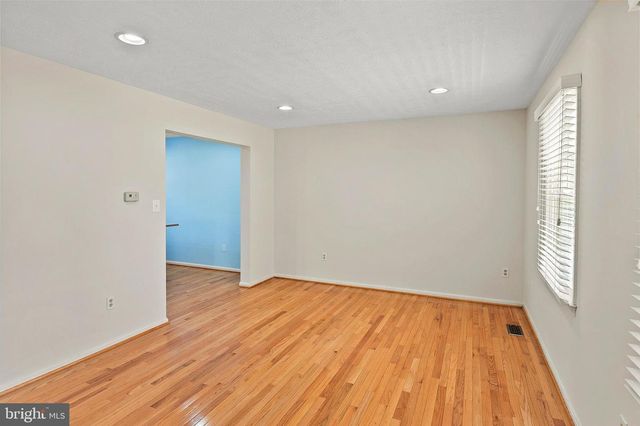 8416 BRADDOCK WAY, Columbia, MD 21046