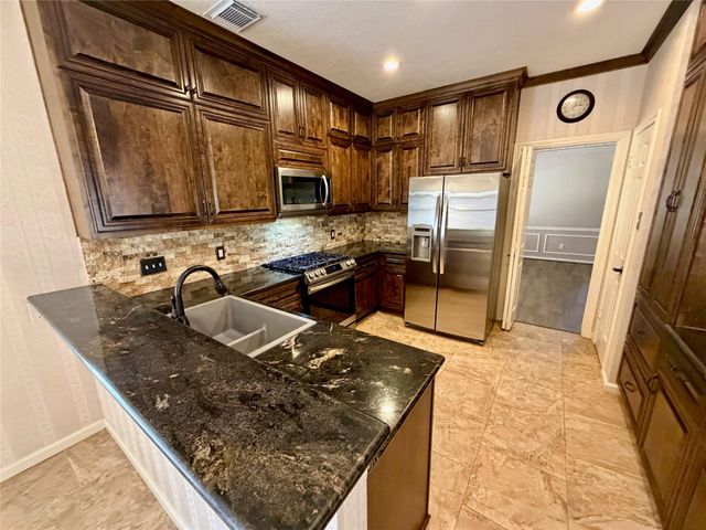 3214 Explorer Cove, Sugar Land, TX 77479