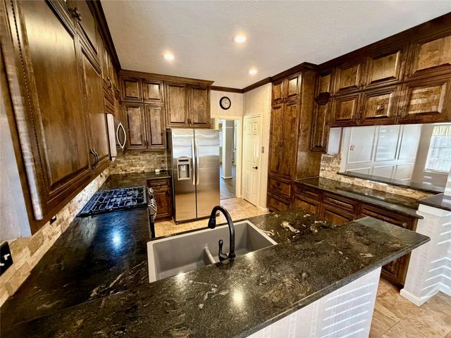 3214 Explorer Cove, Sugar Land, TX 77479