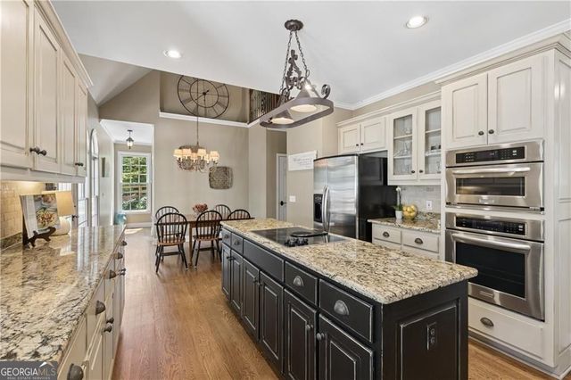 1024 Avery Creek Drive, Woodstock, GA 30188