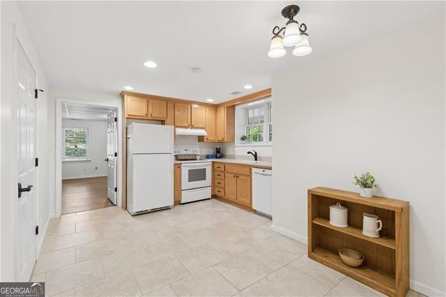 1024 Avery Creek Drive, Woodstock, GA 30188