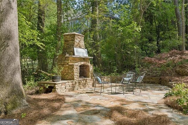 1024 Avery Creek Drive, Woodstock, GA 30188