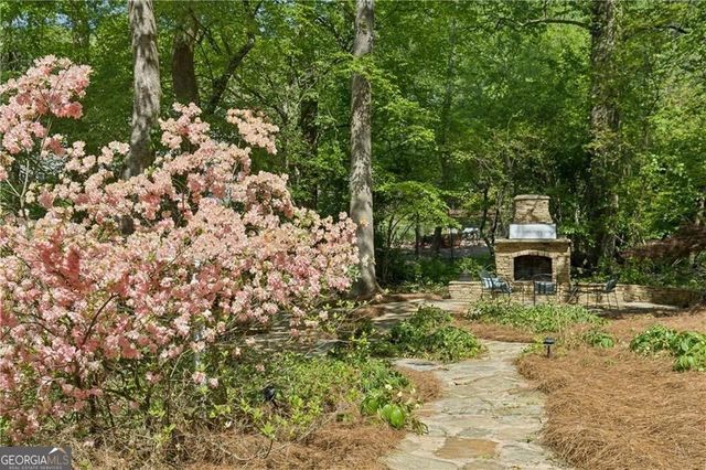 1024 Avery Creek Drive, Woodstock, GA 30188