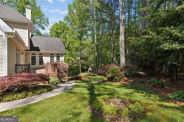 1024 Avery Creek Drive, Woodstock, GA 30188