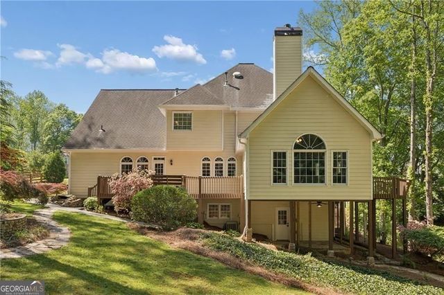 1024 Avery Creek Drive, Woodstock, GA 30188