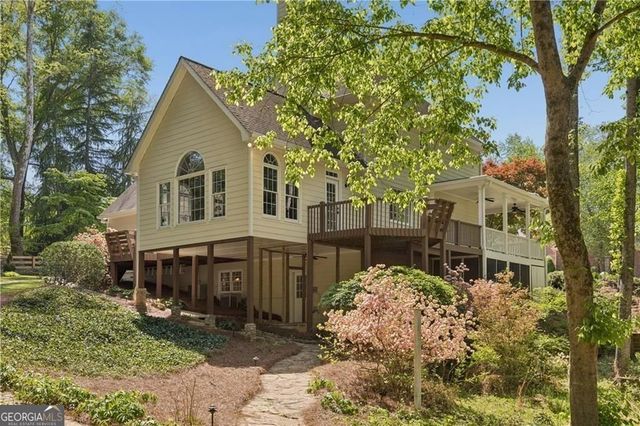 1024 Avery Creek Drive, Woodstock, GA 30188