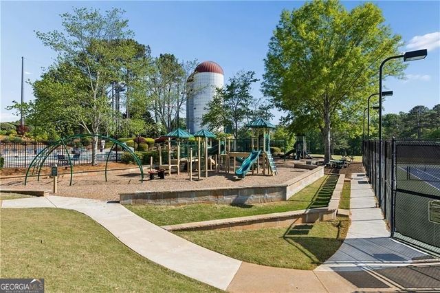 1024 Avery Creek Drive, Woodstock, GA 30188