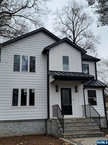 57 E Hudson Avenue, Englewood, NJ 07631