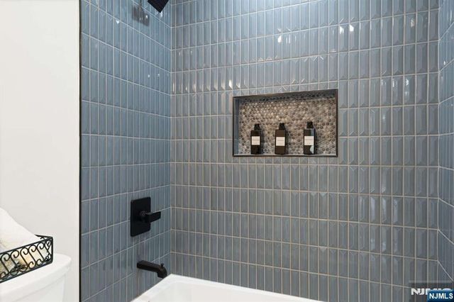 57 E Hudson Avenue, Englewood, NJ 07631