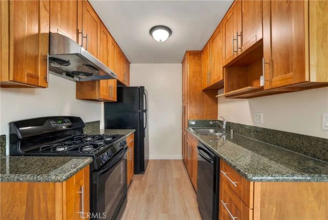 930 E 1st 16, Long Beach, CA 90802