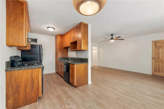 930 E 1st 16, Long Beach, CA 90802