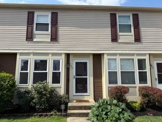 796 Cap Lane, 21C, Columbus, OH 43085