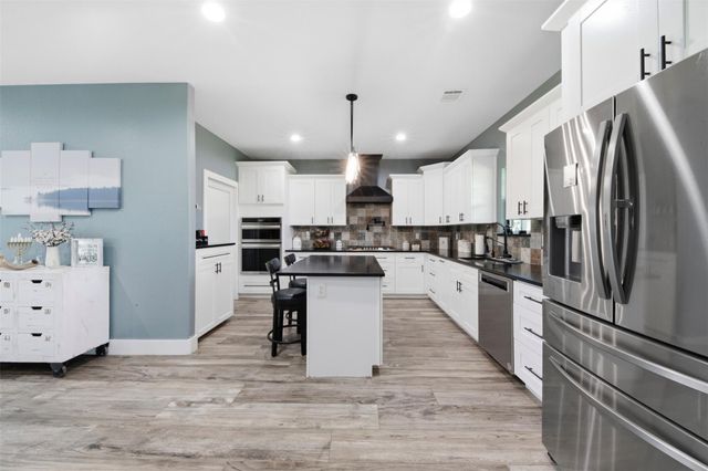 927 Aggie Avenue, Livingston, TX 77351