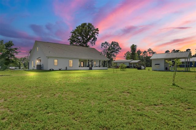 927 Aggie Avenue, Livingston, TX 77351