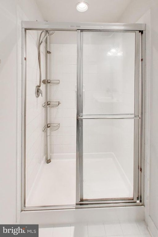 Image 37 of property listing at 517 WINDBOARD WAY, Oxon Hill, MD 20745