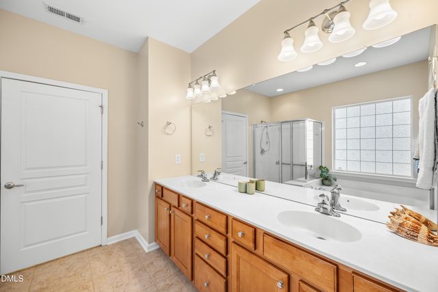 907 Footbridge Place, Cary, NC 27519