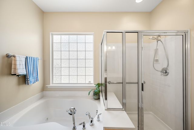 907 Footbridge Place, Cary, NC 27519