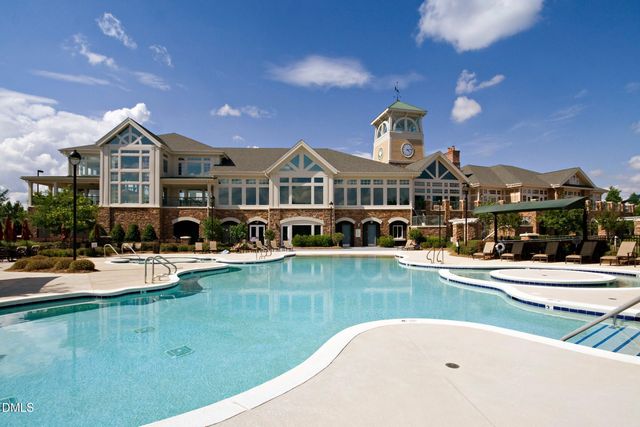 907 Footbridge Place, Cary, NC 27519