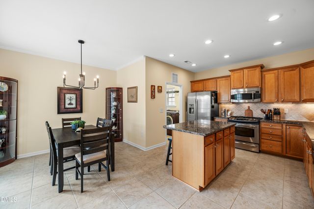 907 Footbridge Place, Cary, NC 27519