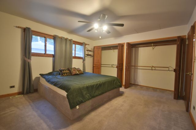 34W615 Illinois Street, St. Charles, IL 60174