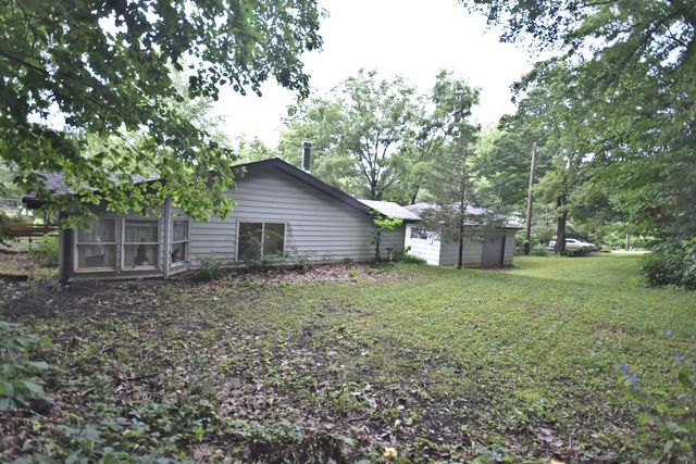 34W615 Illinois Street, St. Charles, IL 60174